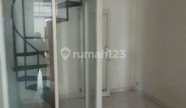 Disewakan Rumah Taman Palem 2