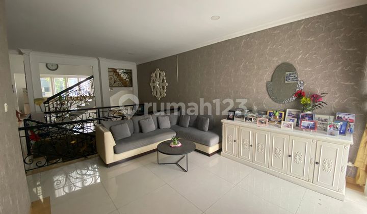 D Jual Rumah Green Court Danau
