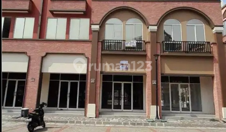 For Rent: Laviera Row Shophouse.