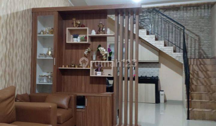 Dijual Rumah Furnish dlm Cluster di Ciracas Jakarta Timur 2