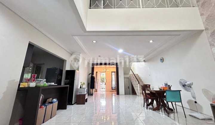 Rumah Siap huni, Semi Furnished, SHM,Raffles Hills, Jakarta Timur 2