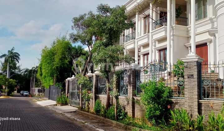 Dijual Rumah Mewah Hook Villa Permata Gading 1