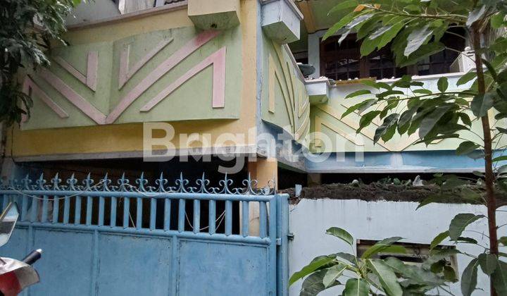 RUMAH TUA 2.5 LANTAI DI TELUK GONG JAKARTA UTARA 1