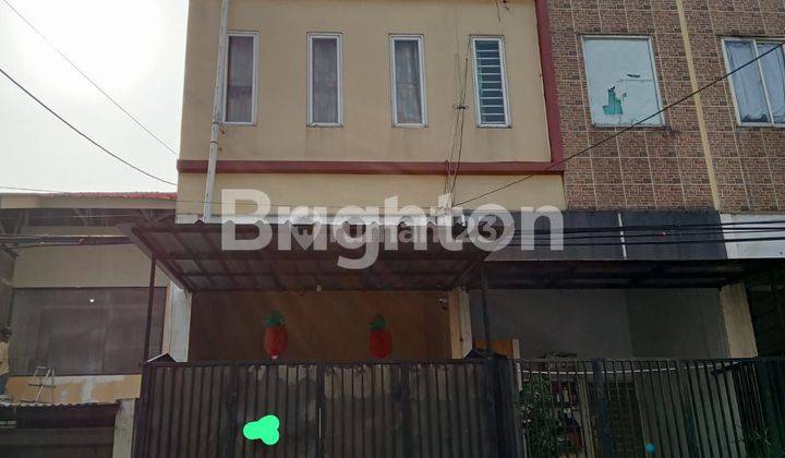 MURAH RUMAH 3 LANTAI SEMI FURNISHED DEKAT SEKOLAH DI CARINA SAYANG JAKARTA BARAT 1