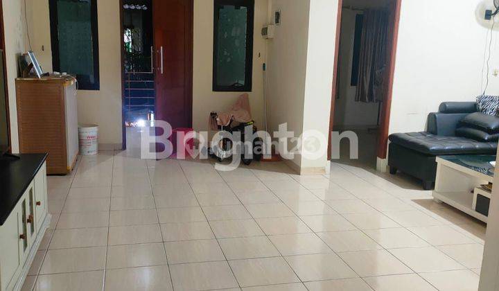 Rumah 2,5 Lantai di Angke Indah Jakarta Barat 1