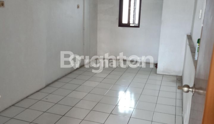 Ruko Gandeng 3 Lantai di Jelambar Fajar Teluk Gong Jakarta Utara 2