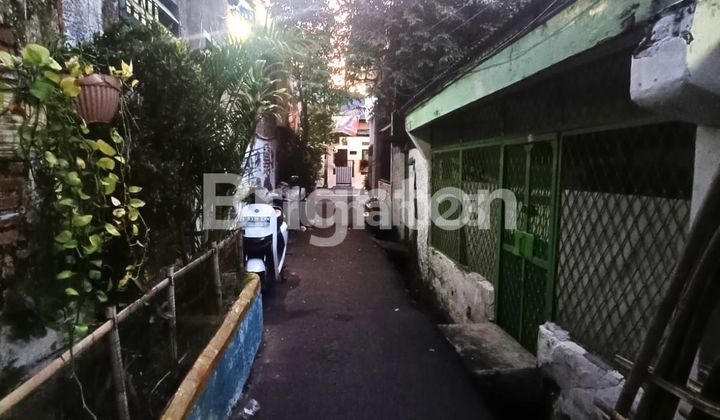 Rumah Tua Hitung Tanah di Kebun Jeruk Taman Sari Jakarta Barat  2