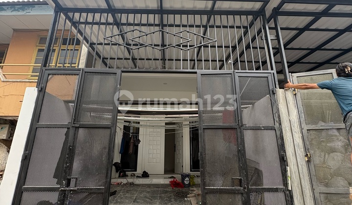 Rumah Baru 4 Lantai di Tanjung Duren Duri Kepa Jakarta Barat