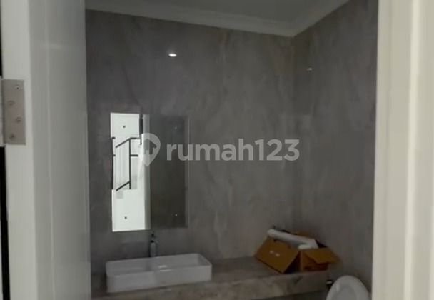 Rumah Baru Modern 2 Lantai Sumarecon Bogor 2