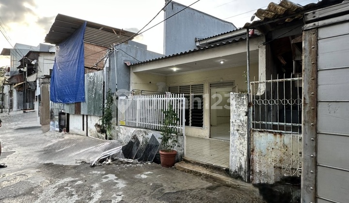 Rumah 2 Lantai di Bandengan Jakarta Utara Rumah 2 Lantai di Bandengan Jakarta Utara