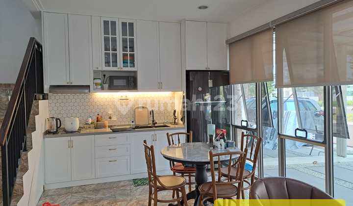Rumah Modern 2 Lantai Full Furnished Cluster Springville Pik 2, SHM, Bangunan Baru, Hadap Selatan Rumah 2
