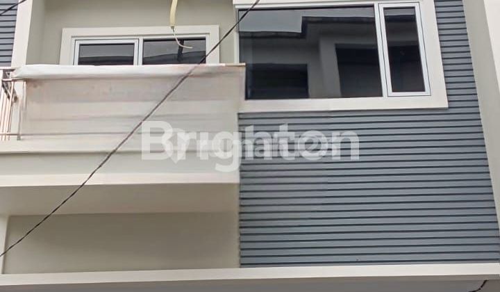 Bangunan Baru 3 Lantai Teluk Gong Selatan Bangunan Baru 3 Lantai Teluk Gong Selatan