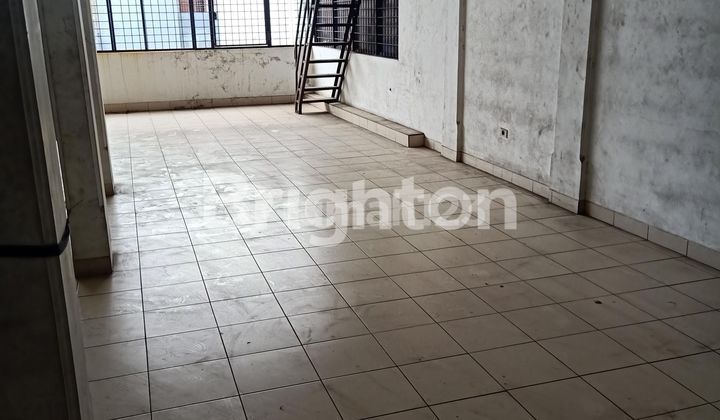 Rumah 3 Lantai di Taman Permata Indah 1 TPI Teluk Gong Jakarta Utara  2