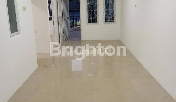 Rumah 2 Lantai Dekat Pasar Teluk Gong Jakarta Utara 