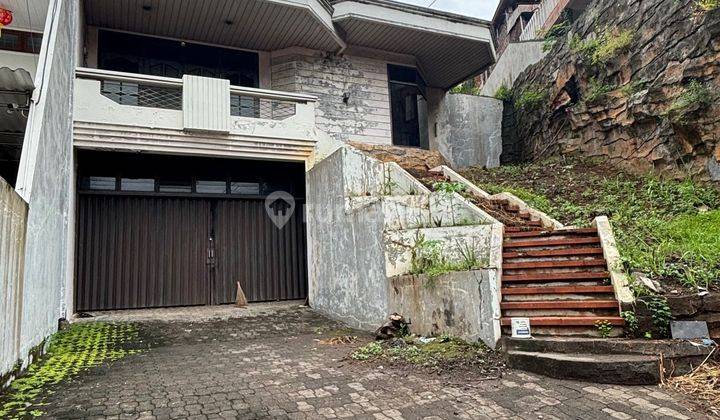 DIJUAL RUMAH TENGAH KOTA SEMARANG BEBAS BANJIR DI PINGGIR JALAN RAYA 2