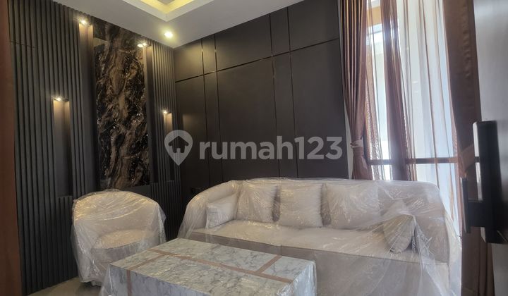 Disewakan Rumah Baru + Furnish Baru Dekat Kampus Unika Bsb City Semarang 1