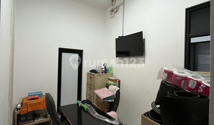 Dijual Ruang Usaha Jl. Hasanudin Semarang 2