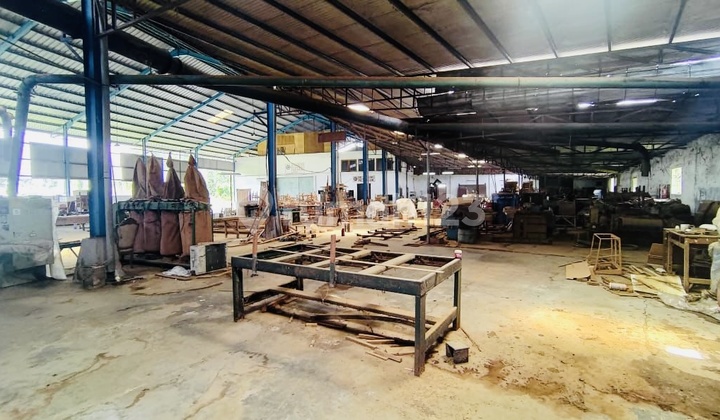 Warehouse Strategic Location In Blora