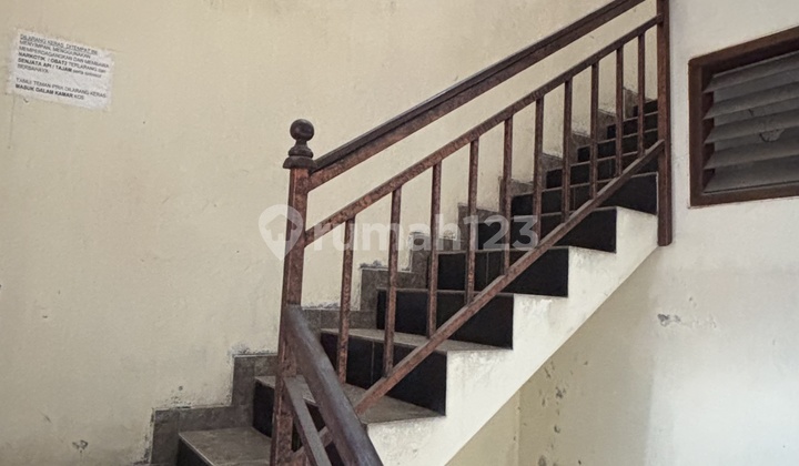 Dijual Rumah Depan Taman Lingkungan Nyaman Di Semarang  2