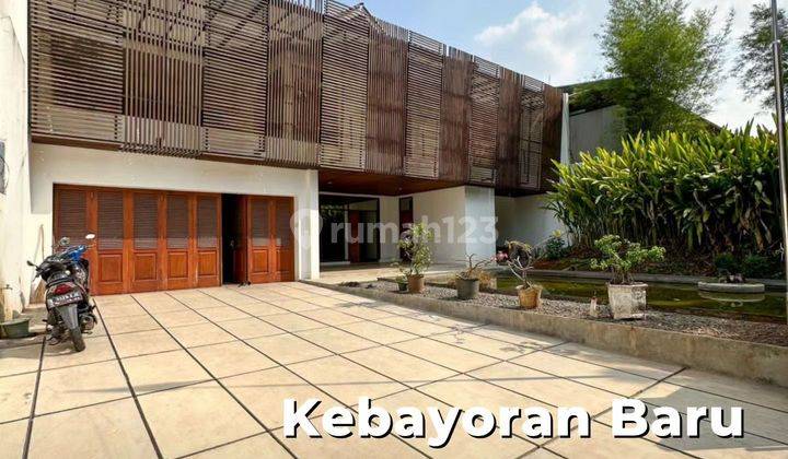 Rumah dijual di Kebayoran Baru Jakarta Selatan Siap Huni 1