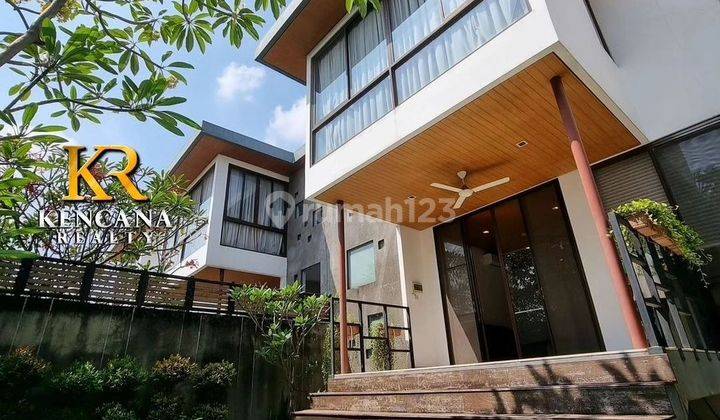 Dijual Townhouse Exclusive Siap Huni Strategis di Kemang Jakarta Selatan 1