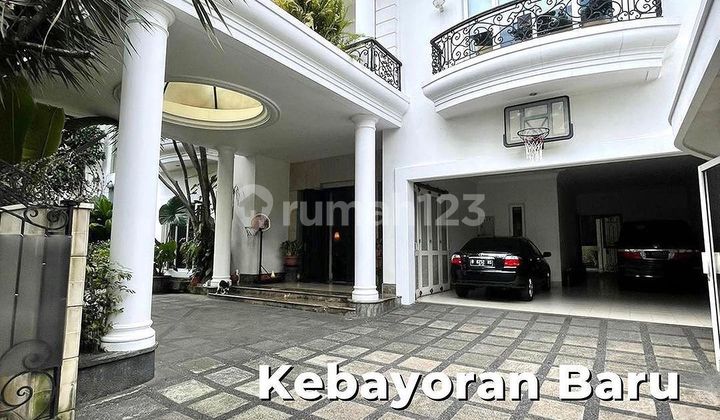 Rumah Kebayoran Baru Dekat Sudirman Shm