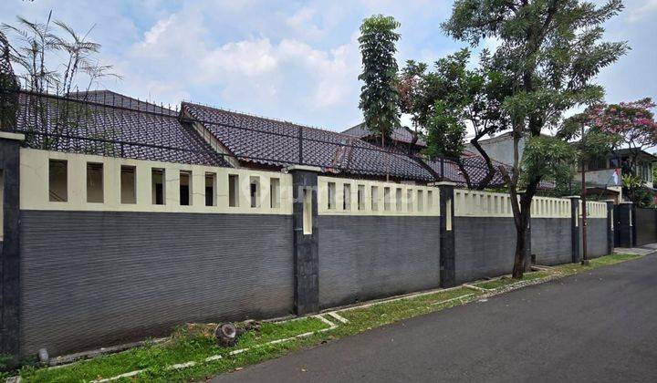 Rumah Murah Terawat Di Senayan Jakarta Selatan 2