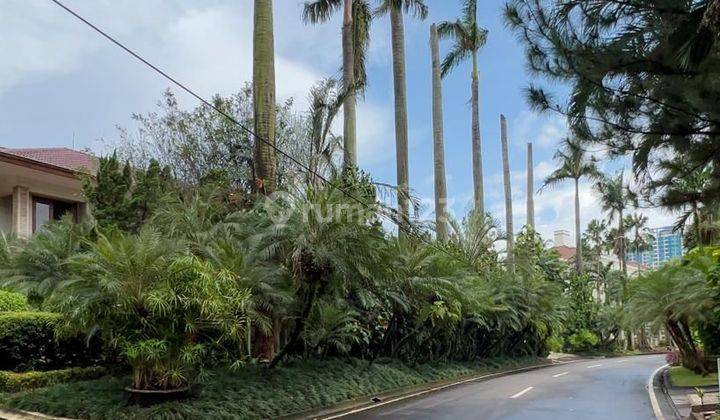 Rumah Mewah Dengan Pemandangan Bukit Golf Pondok Indah Jakarta Selatan 2