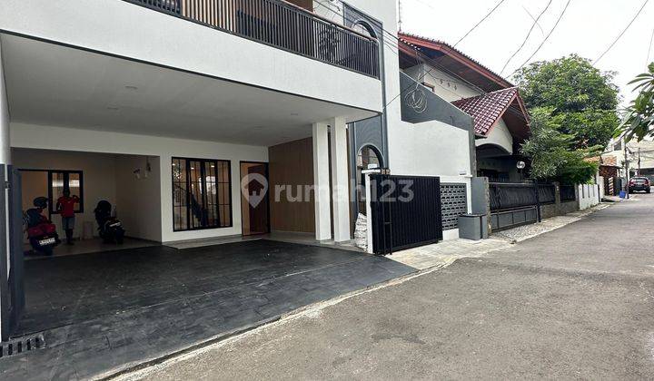 Rumah Siap Huni Modern Dalam Komplek Strategis Di Ampera Kemang Jakarta Selatan 2