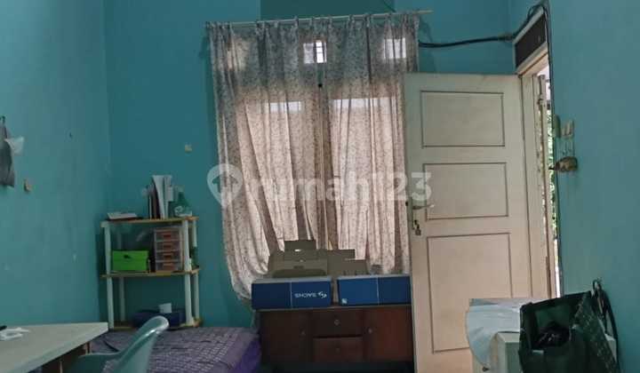 Rumah Yg Terletak.di Sektor,Jalan.depan.rumah 3 Mobil