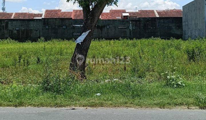 Tanah Kawasan Pabrik 2050m2 Karanganyar Kota, Solo  1