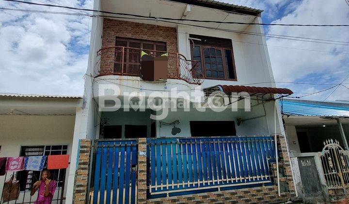 RUMAH CANTIK 2,5 LANTAI DEKAT PUSAT KOTA DI PONDOK ASRI SEI PANAS 1