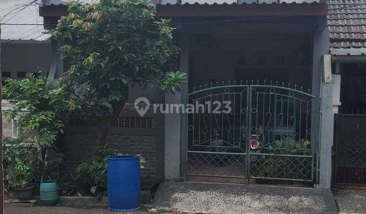 Dijual Rumah 2 Lantai Siap Huni, Jl. Graha Raya Pondok Jagung. 2