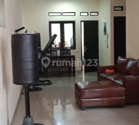 Dijual Rumah Siap Huni, di Jalan Graha Sejahtera, Bintaro, Tangerang Selatan. 2