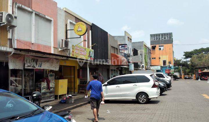 Toko 1 Lantai, Ramai, Dapat Digunakan Untuk Usaha Dsb.lokasi Strategis Di Dekat Pintu Masuk Pasar Segar Graha Raya Bintaro. 1