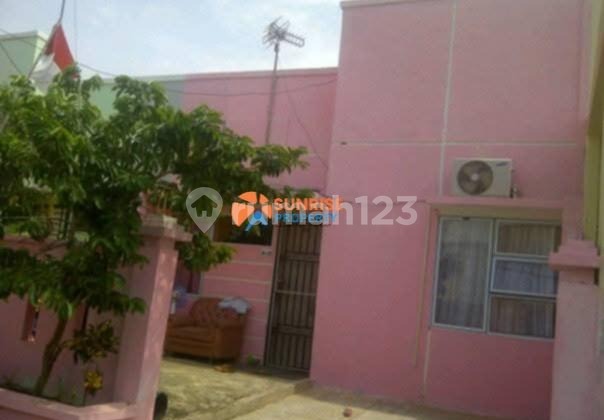 Terjemahkan ke dalam bahasa Inggris: Terjemahkan ke dalam bahasa Inggris: