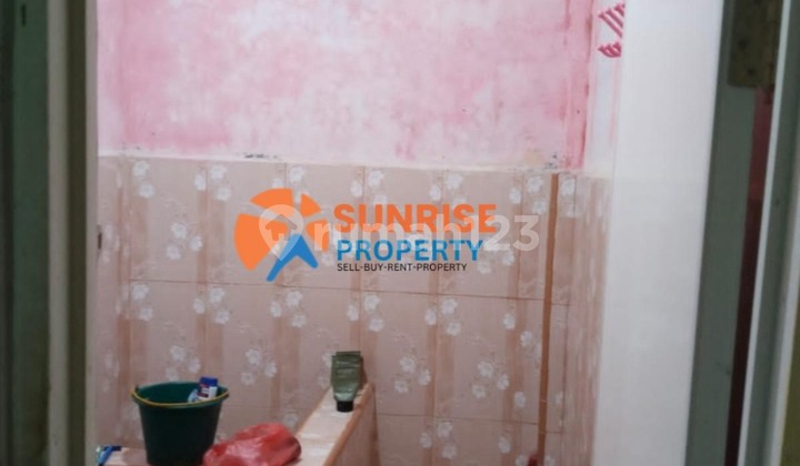 Terjemahkan ke dalam bahasa Inggris: Terjemahkan ke dalam bahasa Inggris: