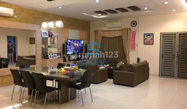 Rumah Cantik 2 Lantai Di Perumahan Anggrek Sari  2