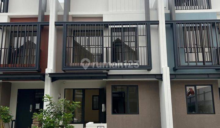 Disewakan Rumah Baru Daerah Gading Serpong 1