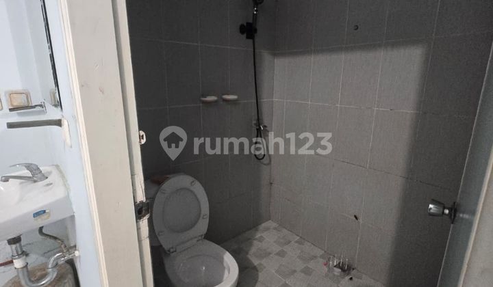 Disewakan Rumah Duta Garden Dekat Dengan Bandara 2