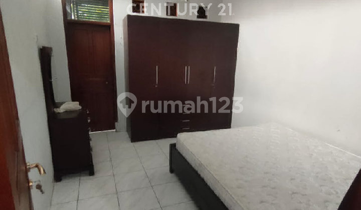 3-Storey Shophouse in a Strategic Location, Utan Kayu, Near Rawamangun Toll Gate 2