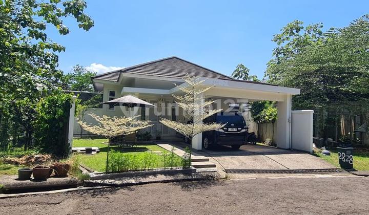 Luxury Resort-Style House with Private Swimming Pool in Sentul 2