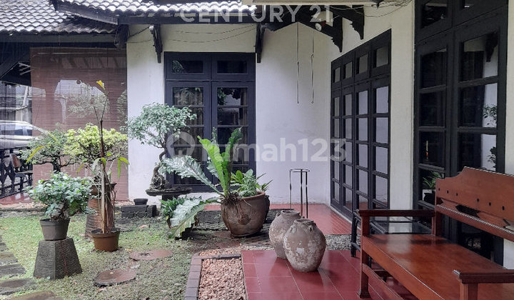 House can be used for Business near Permata Hijau Senayan House can be used for Business near Permata Hijau Senayan