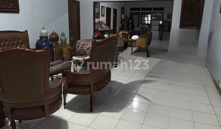 Dijual Rumah Lama Dikawasan Premium Pontianak Selatan Kalbar 
