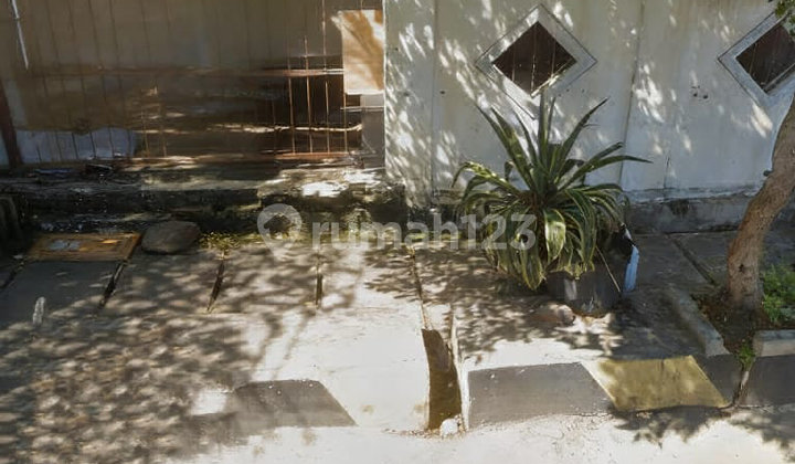 For Sale: Quick Sale 1-Story House in Kelapa Gading, North Jakarta For Sale: Quick Sale 1-Story House in Kelapa Gading, North Jakarta