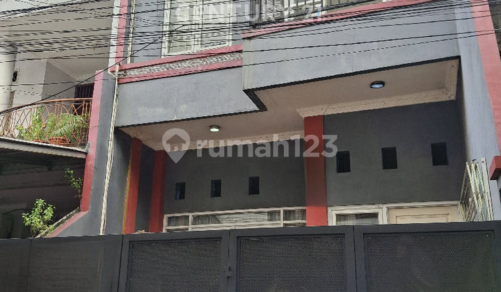 Beautiful House Strategic Location Semi Furnished Comfortable for Living Beautiful House Strategic Location Semi Furnished Comfortable for Living