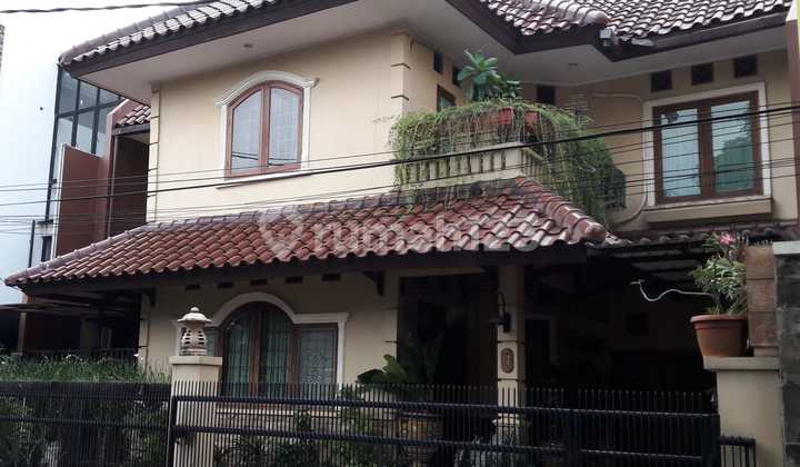 For Sale House Located in Tanah Kusir, South Jakarta 2