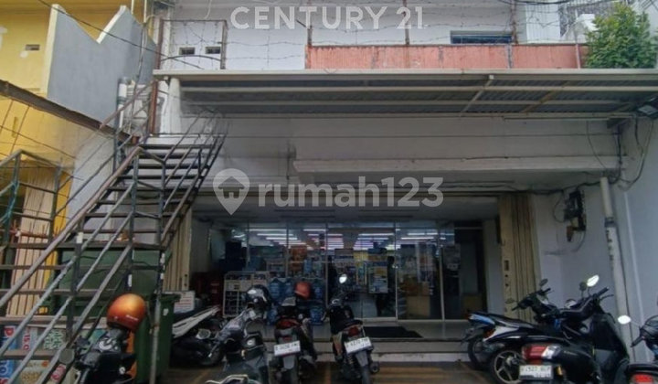 Dijual Ruko 3 Lantai, Strategis di Daerah Sumur Batu, Jakpus