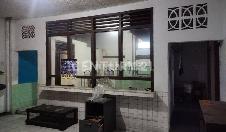 Rumah Lama Di Jatinegara Jakarta Timur Butuh Renovasi 2