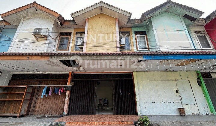 2-Story Shop in Bintara Market, Bekasi, Needs Renovation, Price Negotiable 2-Story Shop in Bintara Market, Bekasi, Needs Renovation, Price Negotiable